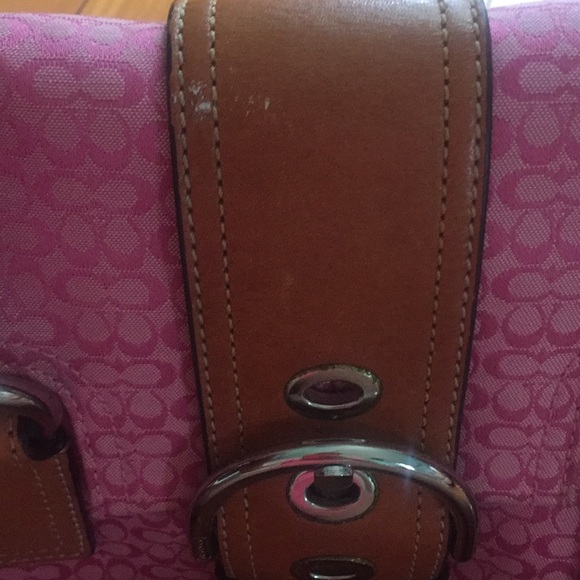 Coach pink signature bag - Picture 2 of 10